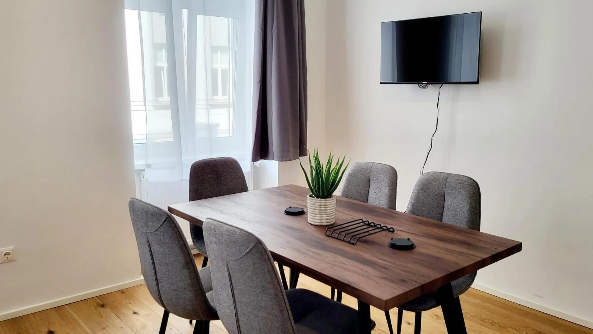 Neulerchenfelder City Apartment Vienna